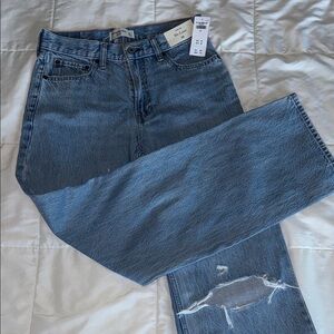 Abercrombie & Fitch NWT The Loose High Rise Straight Leg Jeans